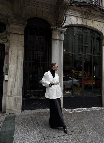 BEYAZ OVERSİZE BLAZER