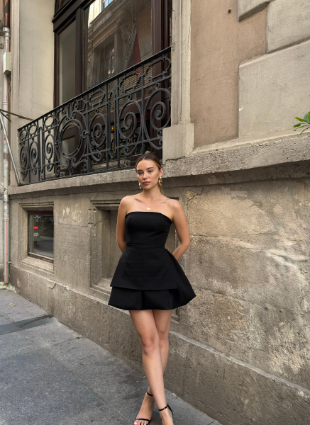 SİYAH STRAPLEZ BALON ELBİSE