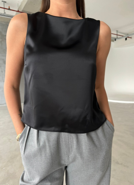 SİYAH SATEN HALTER YAKA