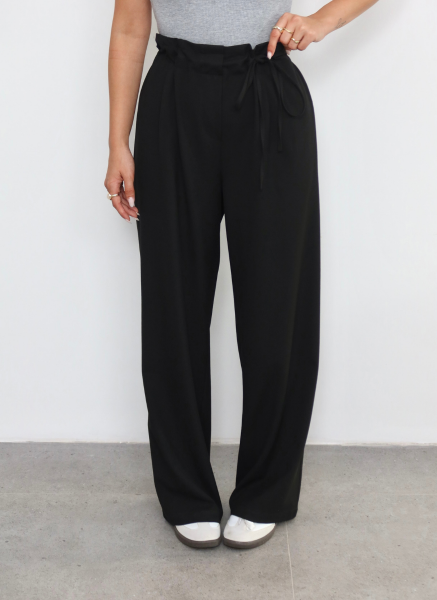 SİYAH BELDEN BAĞLAMALI PANTOLON