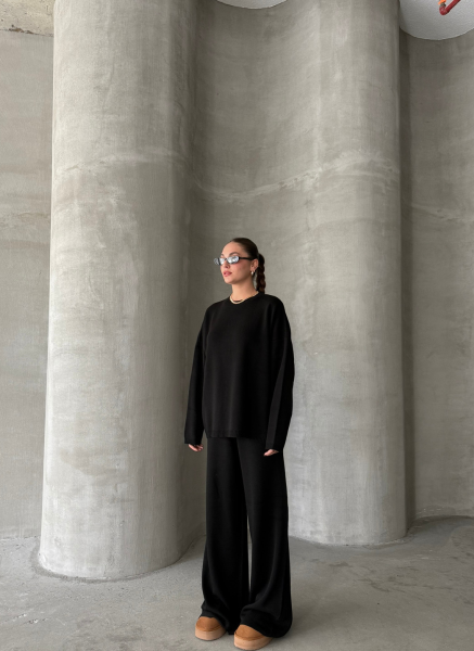 SİYAH BİSİKLET YAKA TRİKO TAKIM