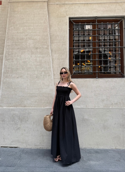 SİYAH GİPELİ ELBİSE