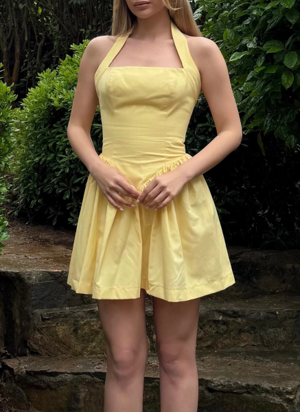 SARI HALTER YAKA ELBİSEE