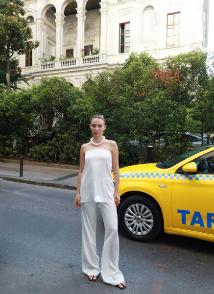 BEYAZ SATEN STRAPLEZ TAKIM