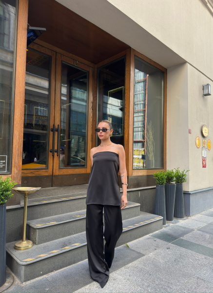 SİYAH SATEN STRAPLEZ TEKIM