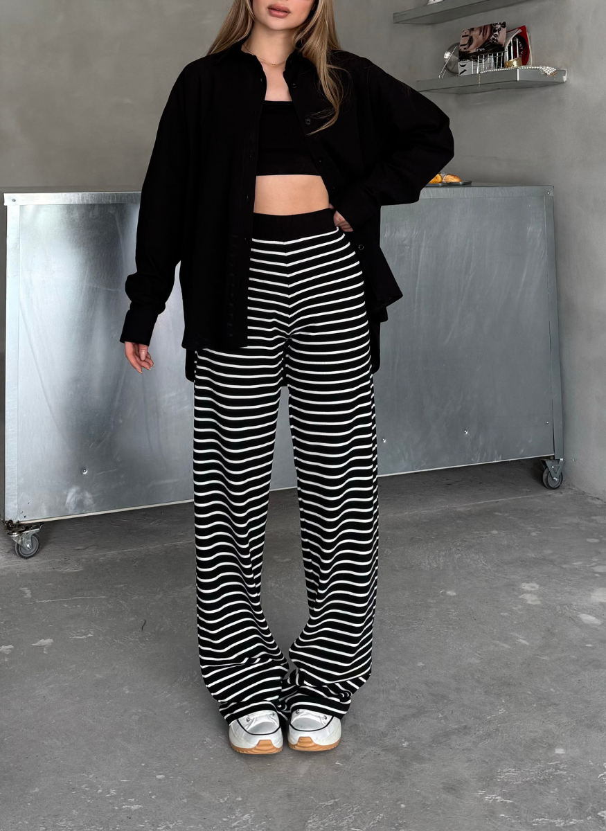 SİYAH ÇİZGİLİ PANTOLON