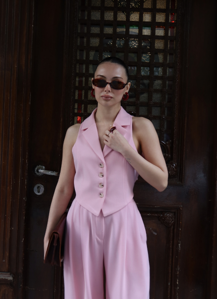 PEMBE CUT OUT YELEK