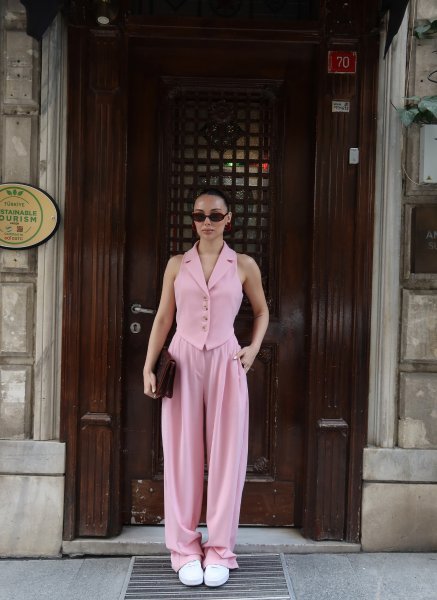 PEMBE CUT OUT YELEK