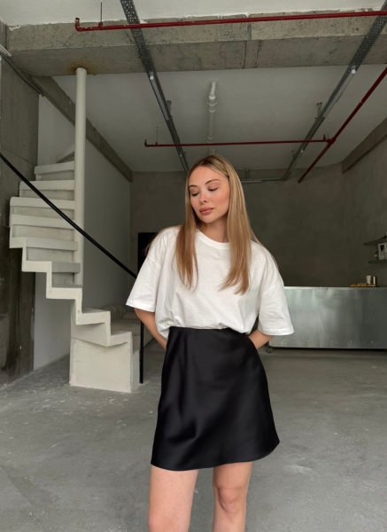 SİYAH KISA SATEN ETEK