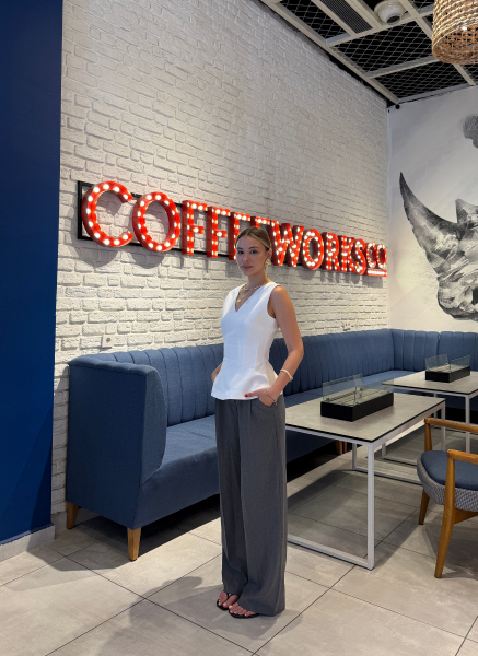 BEYAZ V YAKA DOUBLE YELEK