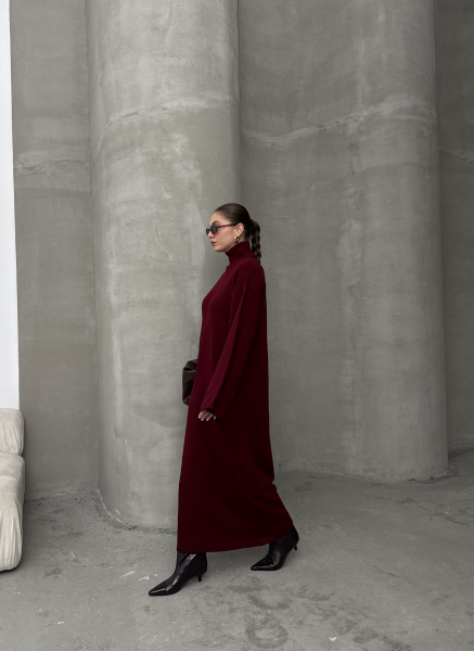 BORDO BOĞAZLI TRİKO ELBİSE