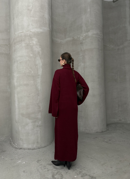 BORDO BOĞAZLI TRİKO ELBİSE