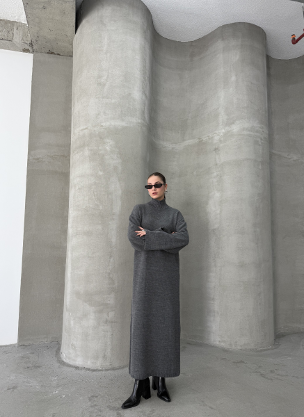 ANTRASİT BOĞAZLI TRİKO ELBİSE