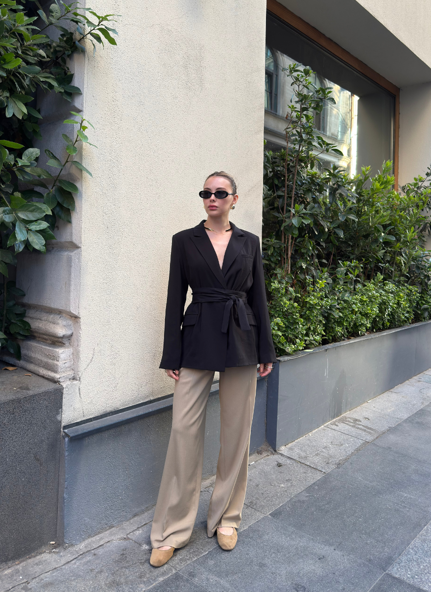 SİYAH UZUN KOLLU TENSEL CEKET