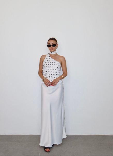 BEYAZ PUANTİYELİ BLUZ