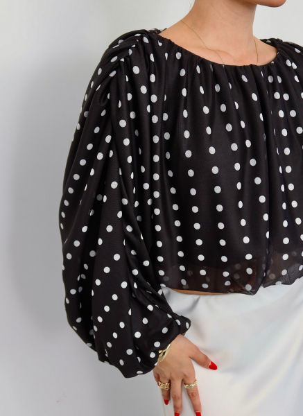 SİYAH PUANTİYELİ BLUZ