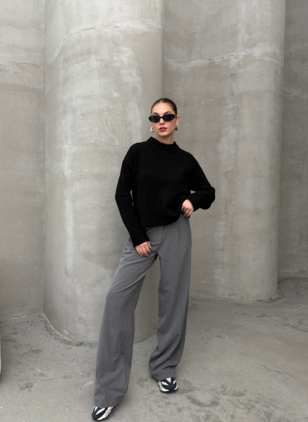 SİYAH TRİKO YUMOŞ KAZAK