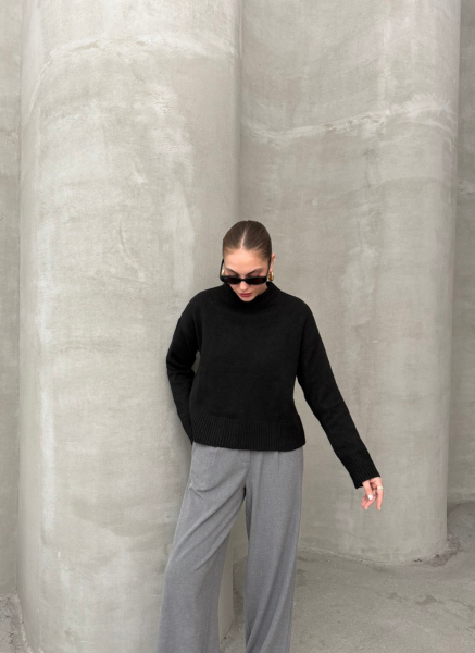 SİYAH TRİKO YUMOŞ KAZAK