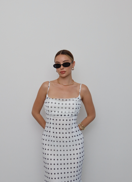 BEYAZ ŞALLI PUANTİYE ELBİSE