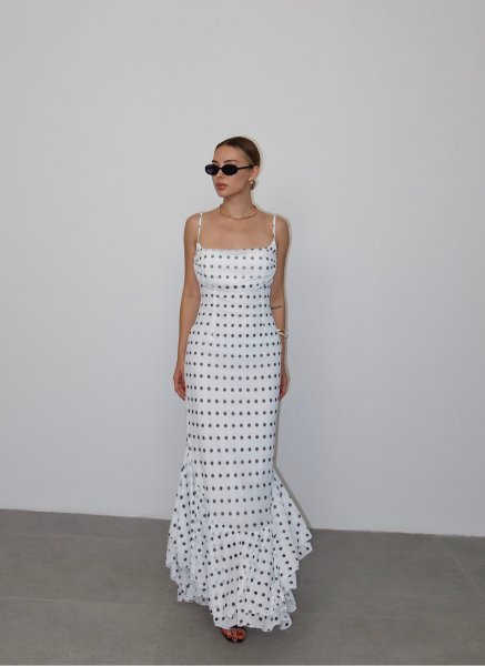 BEYAZ ŞALLI PUANTİYE ELBİSE