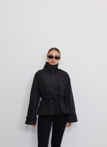 SİYAH DİK YAKA TREÇKOT