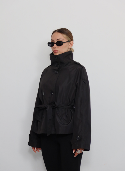 SİYAH DİK YAKA TREÇKOT