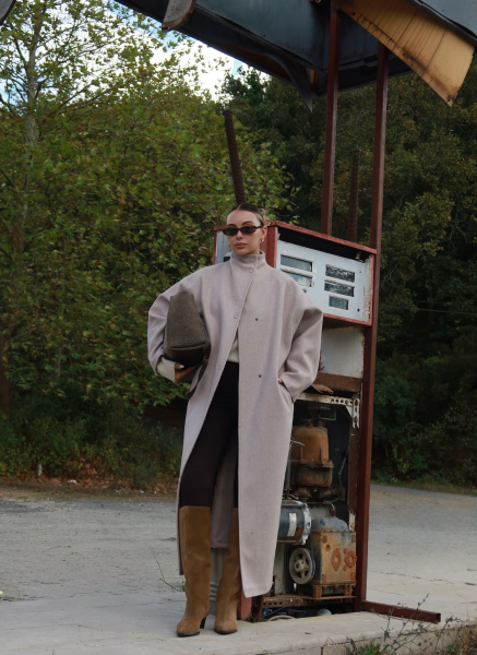 BEJ DİK YAKA KAŞE KABAN