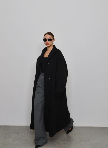 SİYAH DİK YAKA KAŞE KABAN