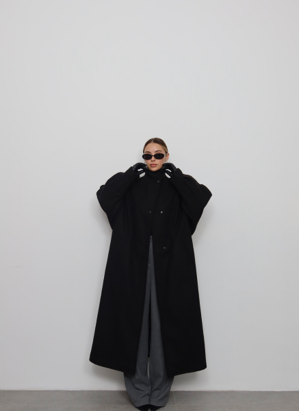 SİYAH DİK YAKA KAŞE KABAN