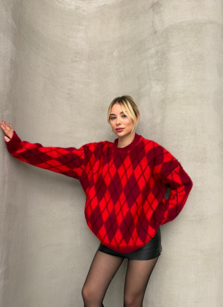 KIRMIZI BAKLAVA KAZAK