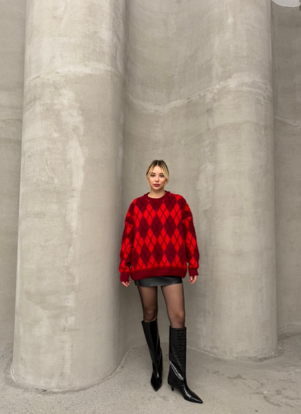 KIRMIZI BAKLAVA KAZAK