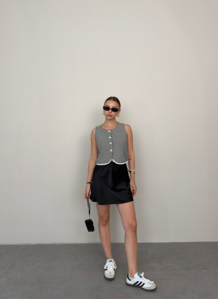 SİYAH PÖTİKARE YELEK