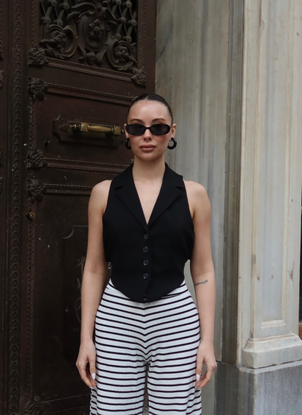 SİYAH CUT OUT YELEK