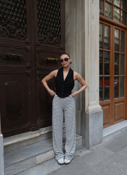 SİYAH CUT OUT YELEK
