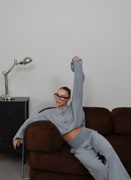 GRİ HIRKALI TRİKO TAKIM