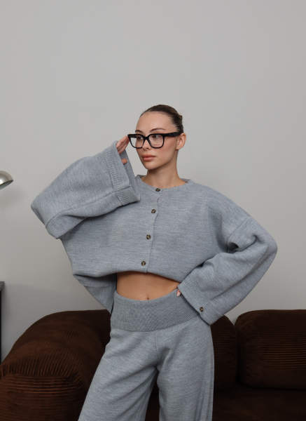 GRİ HIRKALI TRİKO TAKIM