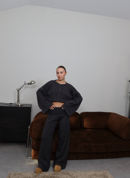 ANTRASİT HIRKALI TRİKO TAKIM