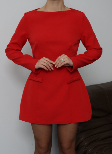 KIRMIZI FİYONK DETAYLI ELBİSE