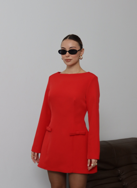 KIRMIZI FİYONK DETAYLI ELBİSE