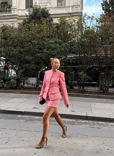 PEMBE TÜVİT CEKET ETEK TAKIMI