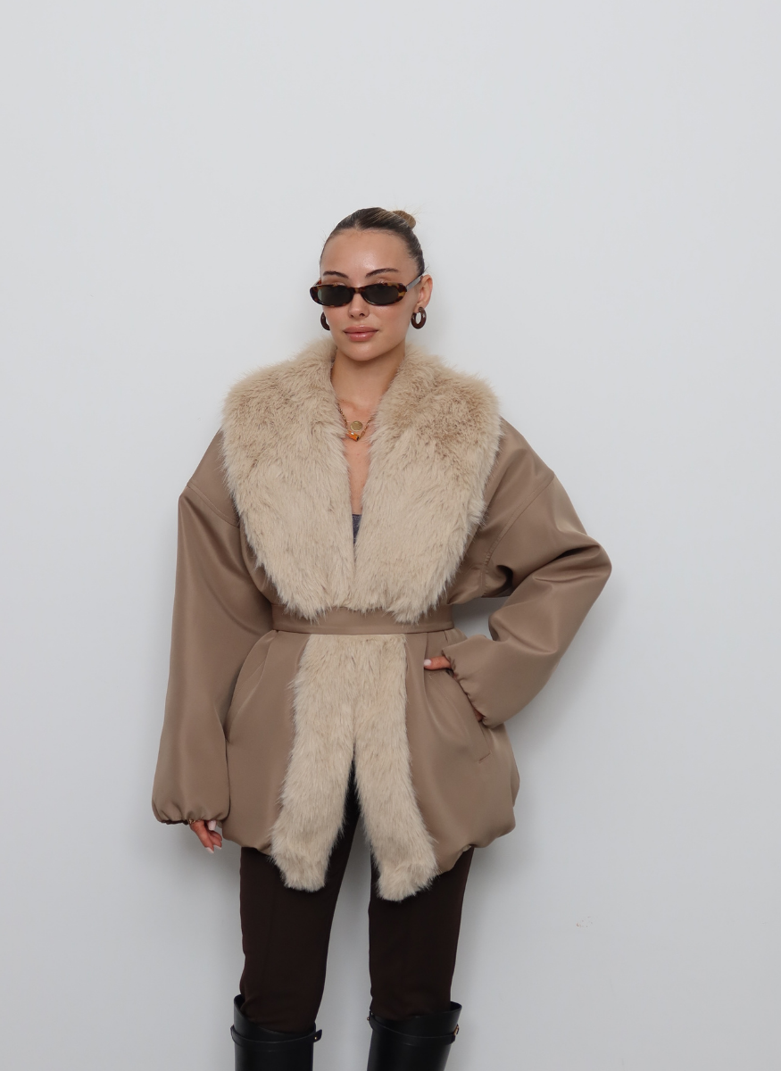 YAKASI KÜRK DETAYLI VİZON CEKET