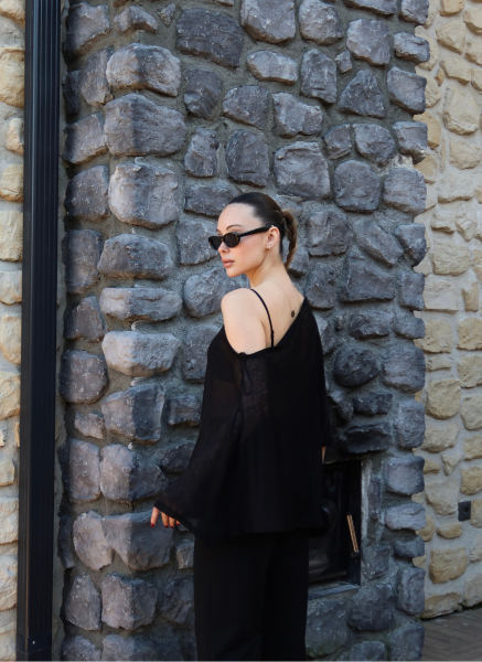 SİYAH TRANSPARAN BLUZ