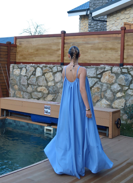 MAVİ ASKILI POPLİN ELBİSE